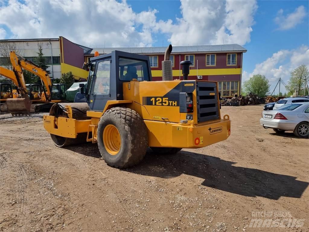 Bomag 125TH Yksivalssijyrät
