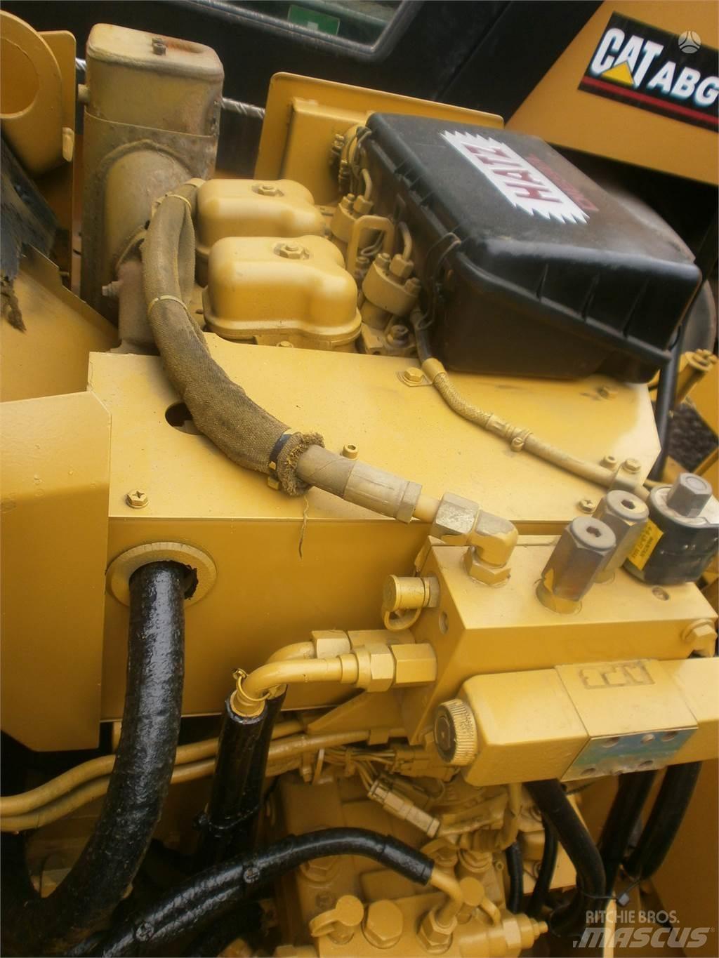 CAT CB224C Tandemjyrät