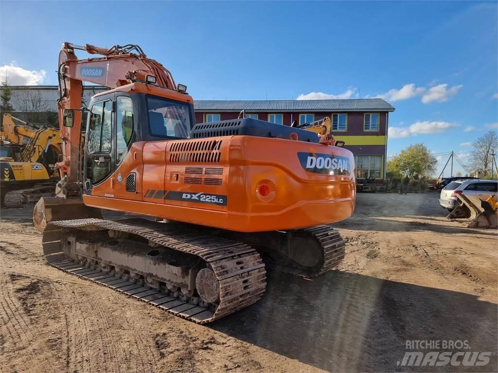 Doosan DX 225LC-3 Telakaivukoneet