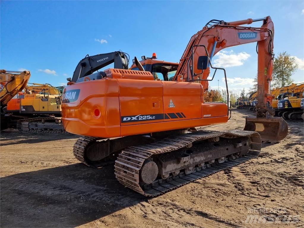 Doosan DX 225LC-3 Telakaivukoneet