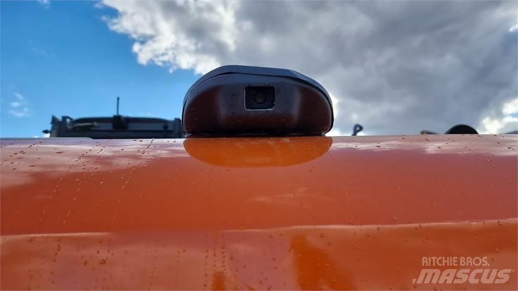 Hitachi ZX210LC-3 Telakaivukoneet