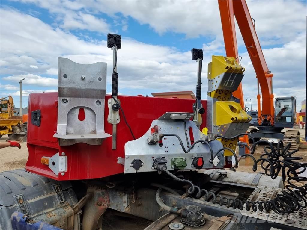  Komodo STU KMD5 Puoliperävaunulavetit