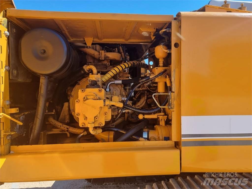 Liebherr R922 HDSL Telakaivukoneet