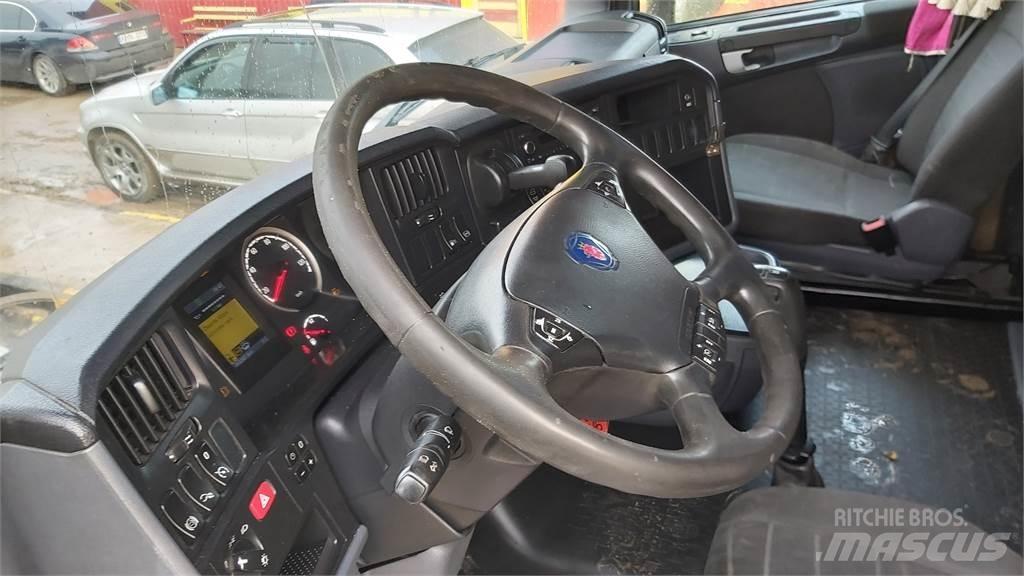 Scania R400 Vetopöytäautot