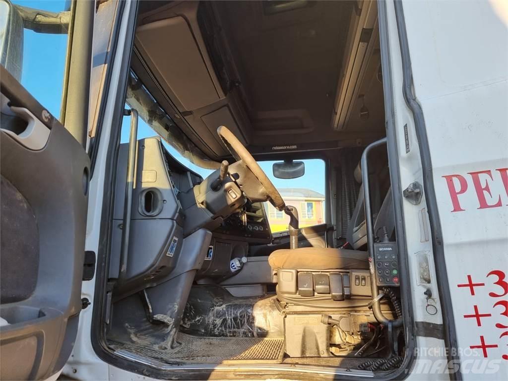 Scania R420 Vetopöytäautot