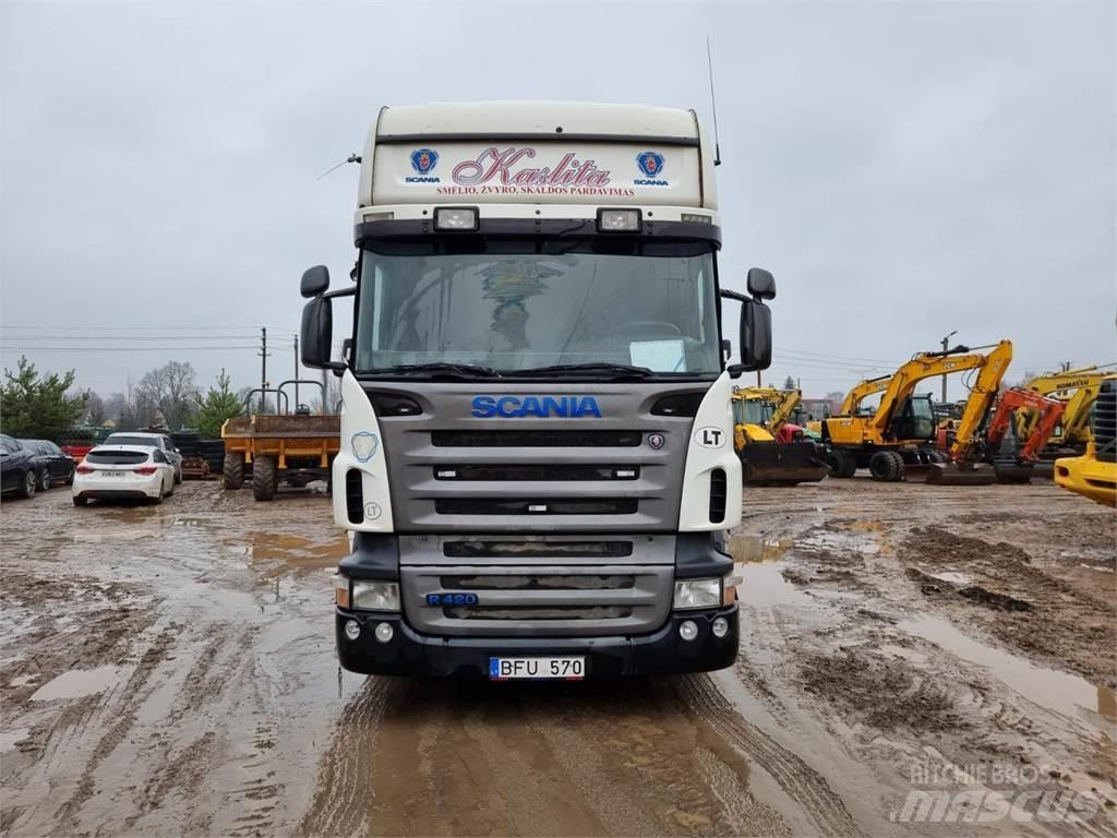 Scania R420 Vetopöytäautot