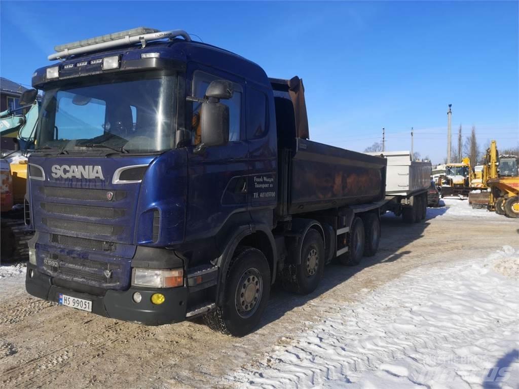 Scania R560 8x4 Nostovarsi-vaihtolavakuorma-autot