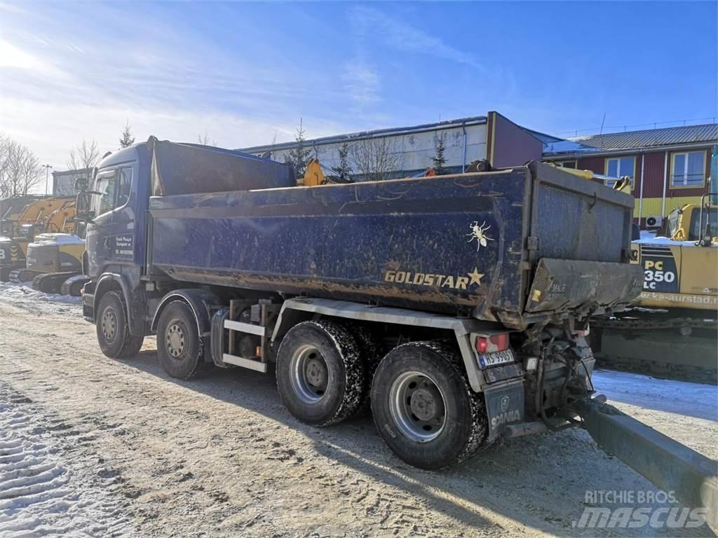 Scania R560 8x4 Nostovarsi-vaihtolavakuorma-autot