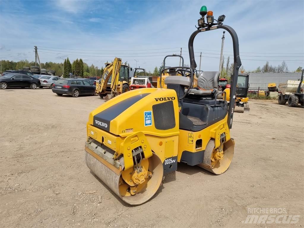 Volvo DD25 Tandemjyrät
