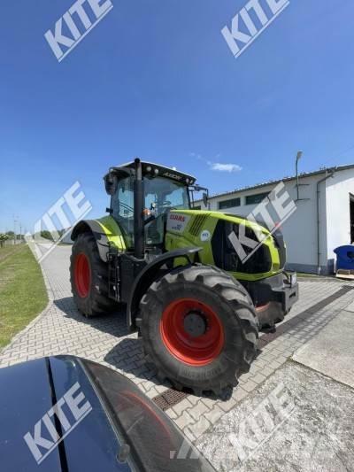 CLAAS Axion 810 Traktorit