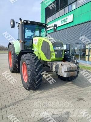 CLAAS Axion 820 Traktorit