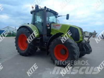 CLAAS Axion 820 Traktorit