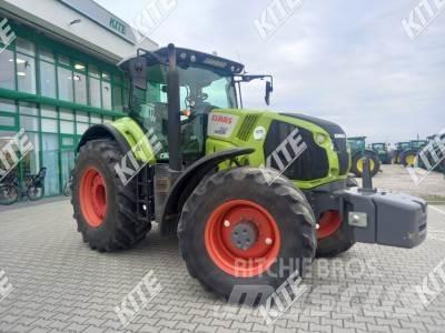 CLAAS Axion 850 Traktorit