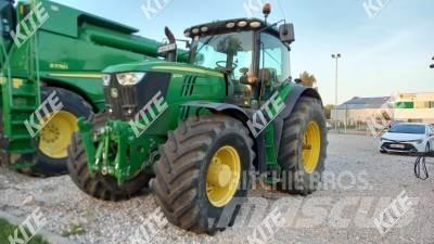 John Deere 6215R Traktorit