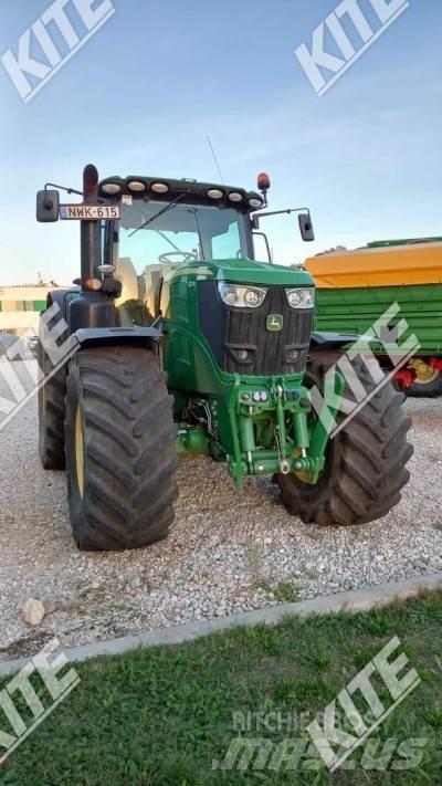 John Deere 6215R Traktorit