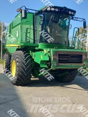 John Deere C670 2WD Leikkuupuimurit