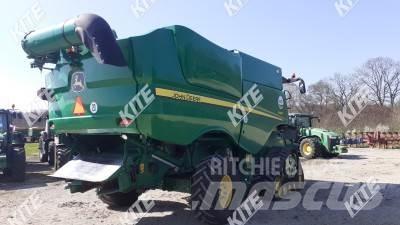 John Deere S680i 4WD Leikkuupuimurit