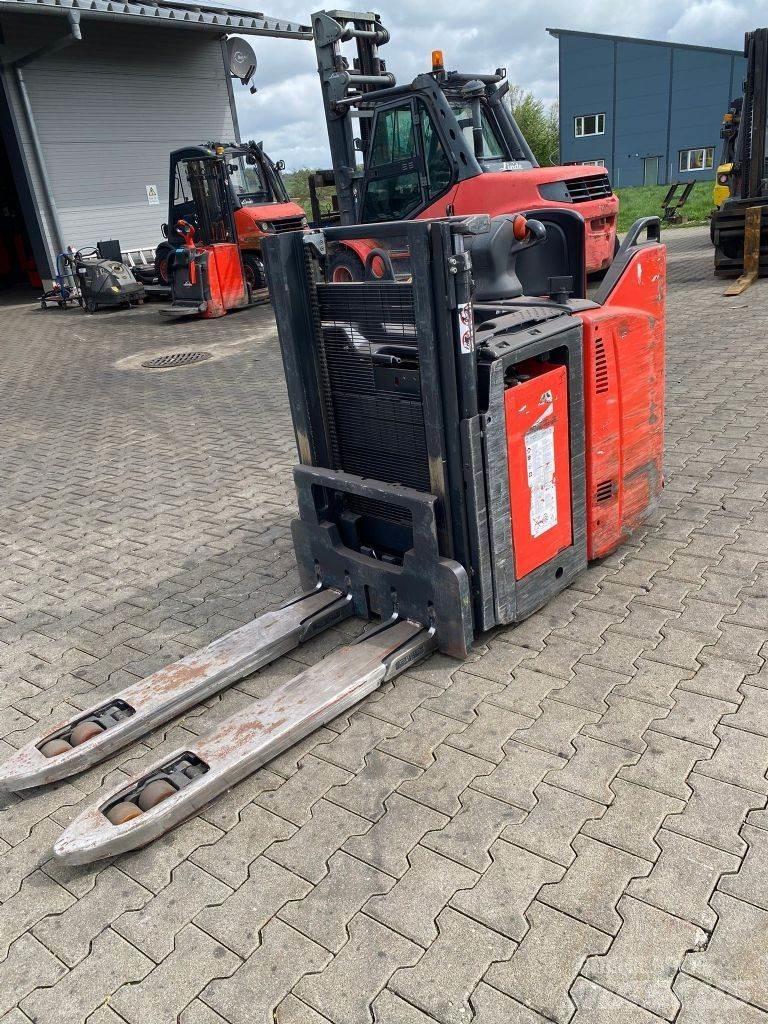 Linde D 12 SP Käyden ajettavat pinoamistrukit