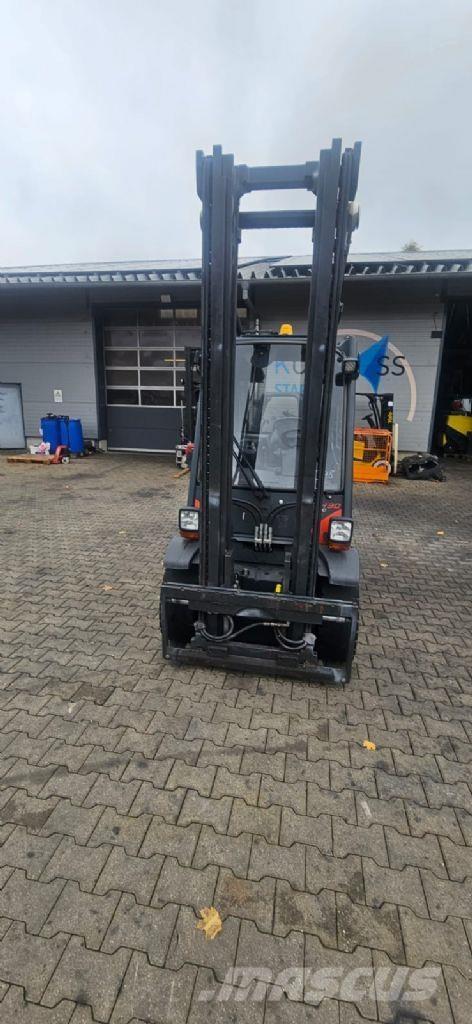 Linde H 30 D-02 Dieseltrukit