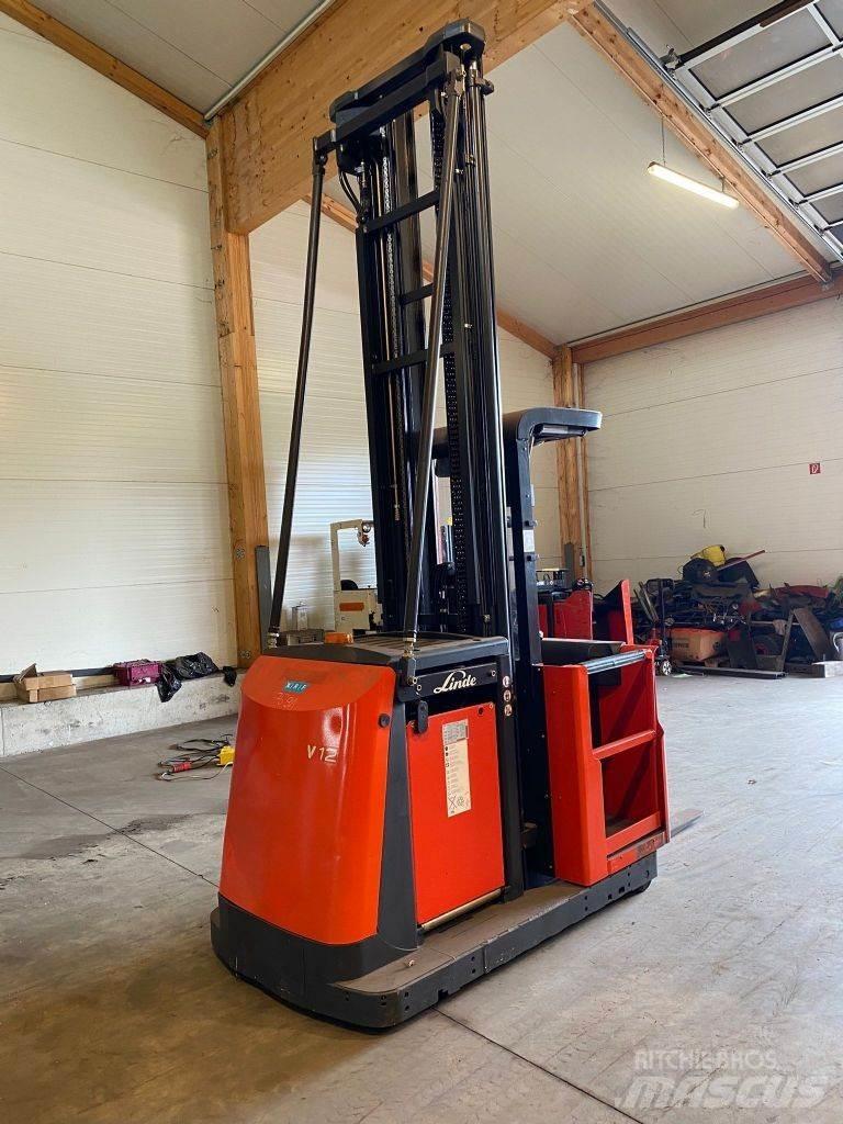 Linde V 12-02 Korkeakeräilytrukit