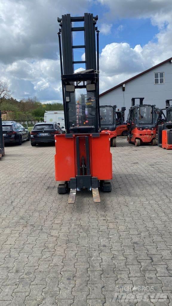 Linde V 12-02 Korkeakeräilytrukit