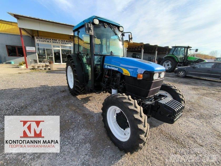 New Holland TN95F Traktorit