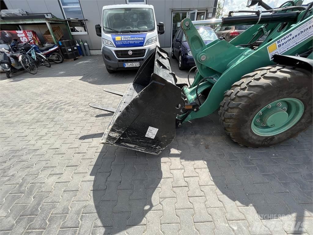 CAT 906 M Pyöräkuormaajat