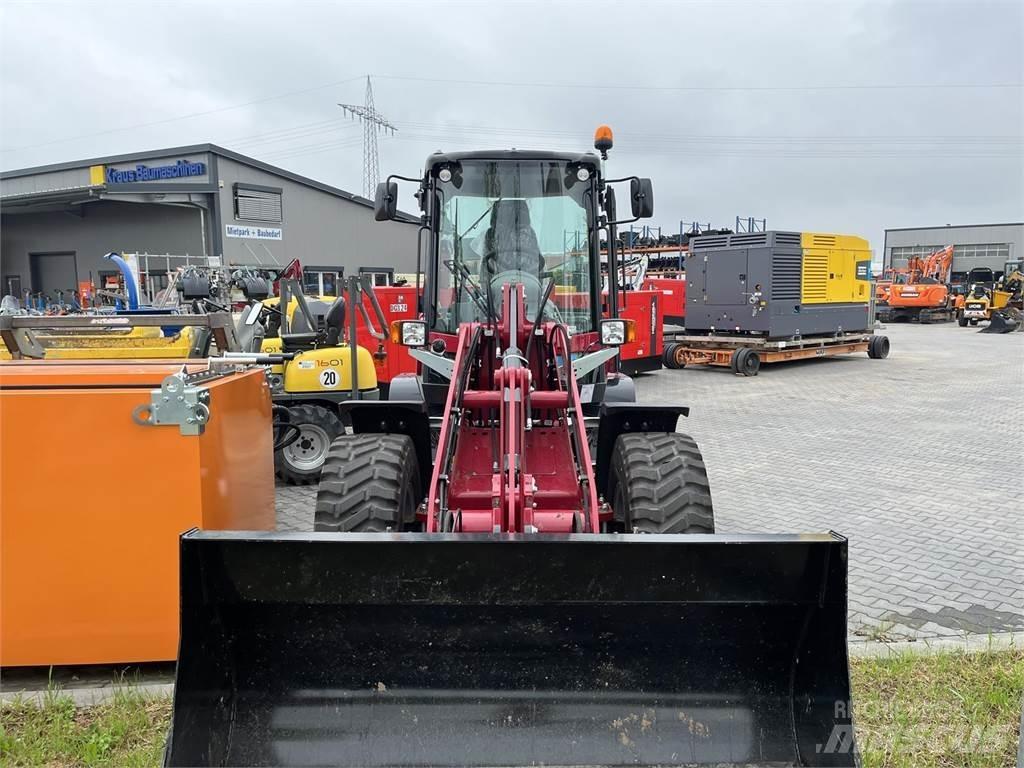 Yanmar V80 Pyöräkuormaajat