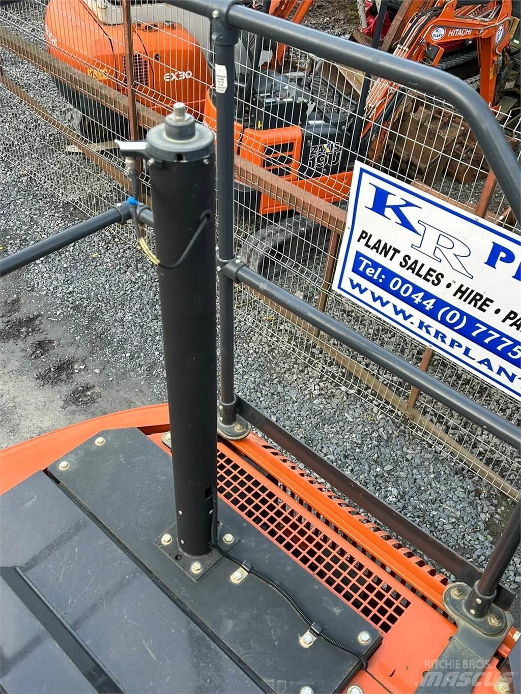 Hitachi ZX130LCN-6 Telakaivukoneet