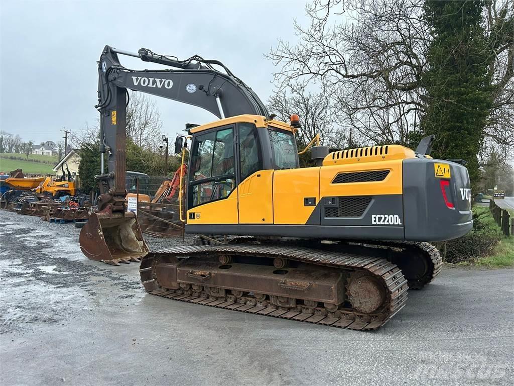 Volvo EC220DL Telakaivukoneet
