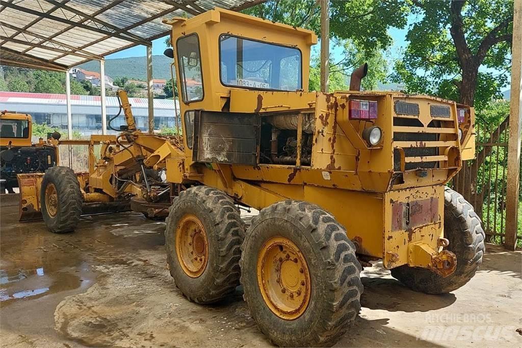 Aveling Barford ASG-113 Tiehöylät