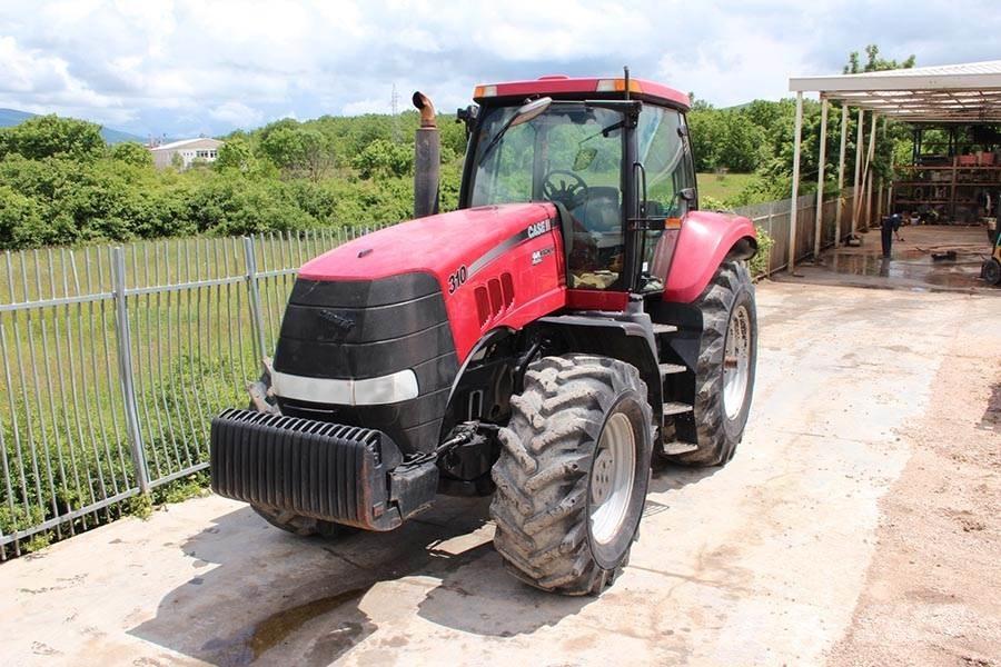 CASE Magnum 310 Traktorit