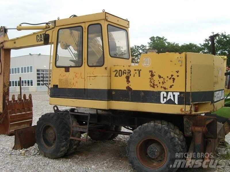 CAT 206 BFT Pyöräkaivukoneet