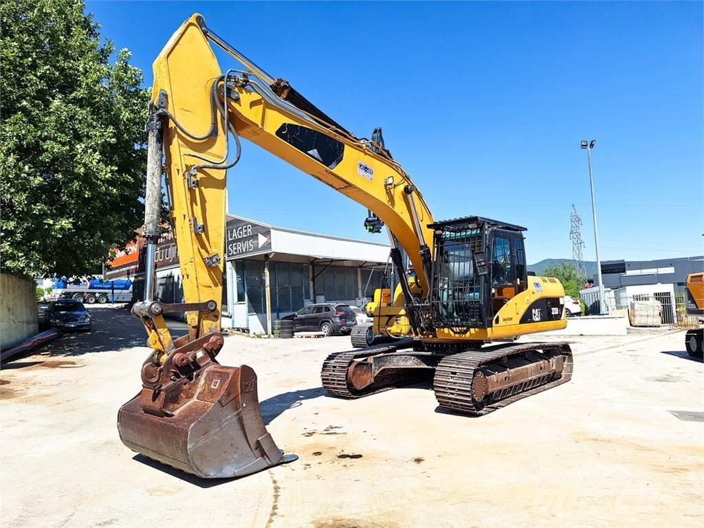 CAT 323D Telakaivukoneet