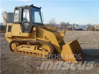 CAT 943 Telakuormaajat