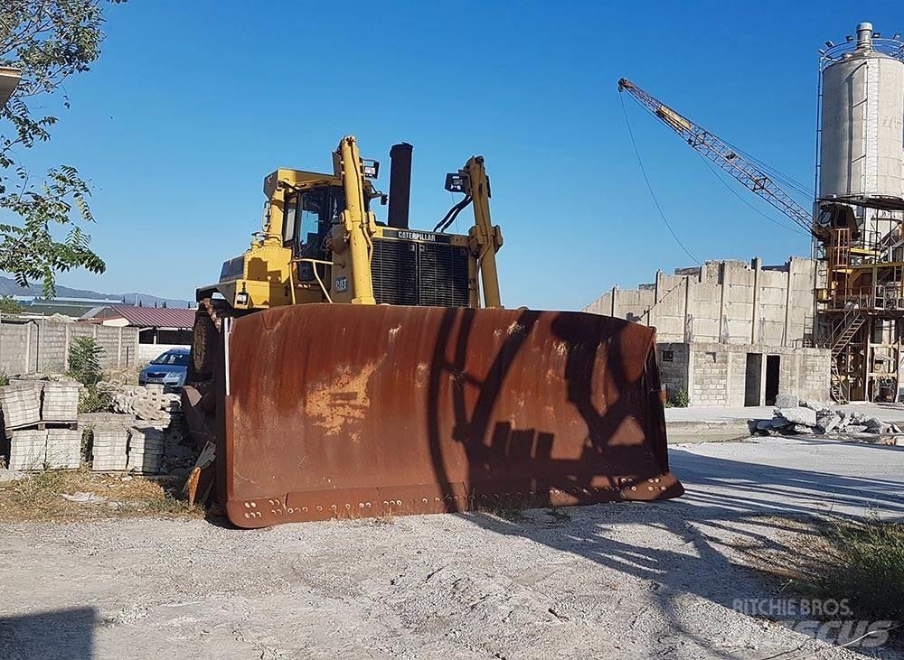 CAT D11N Telaketjupuskutraktorit