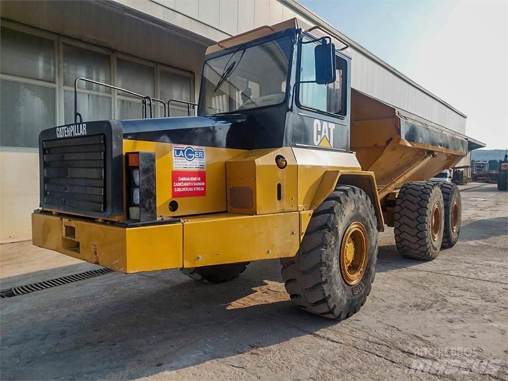 CAT D250E Dumpperit