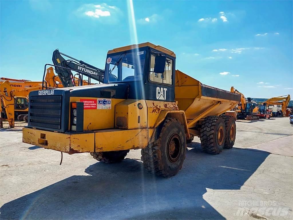 CAT D250E Dumpperit