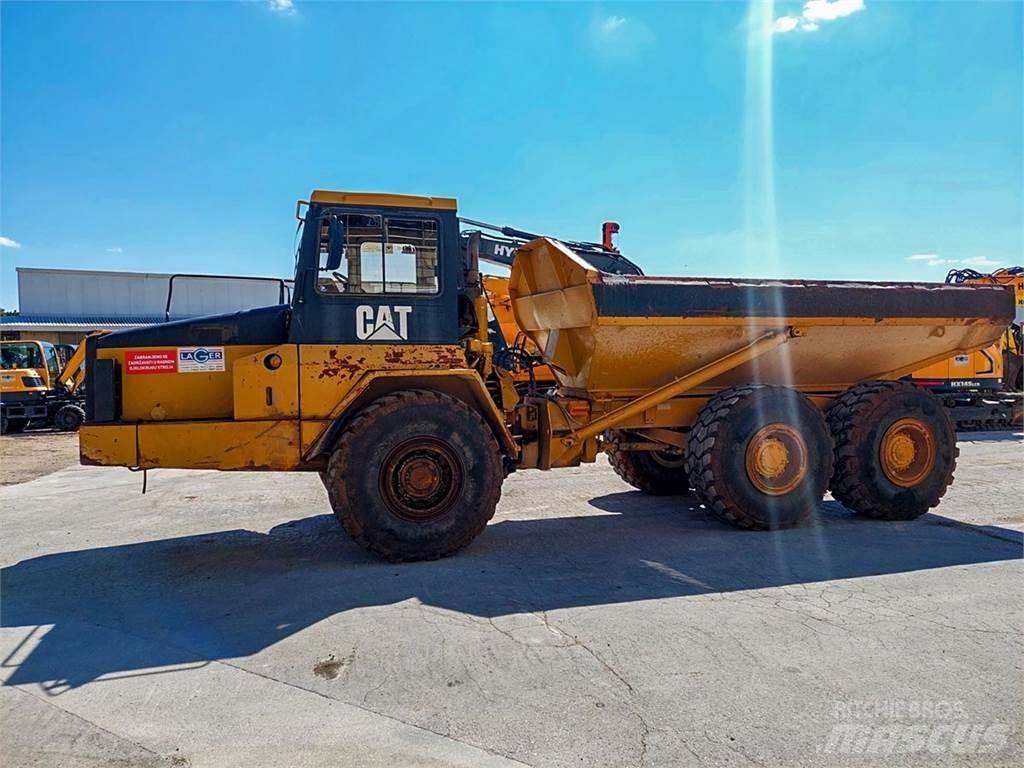 CAT D250E Dumpperit