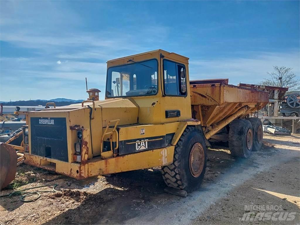 CAT D300B Dumpperit