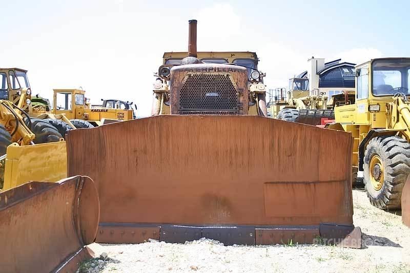 CAT D9H Telaketjupuskutraktorit