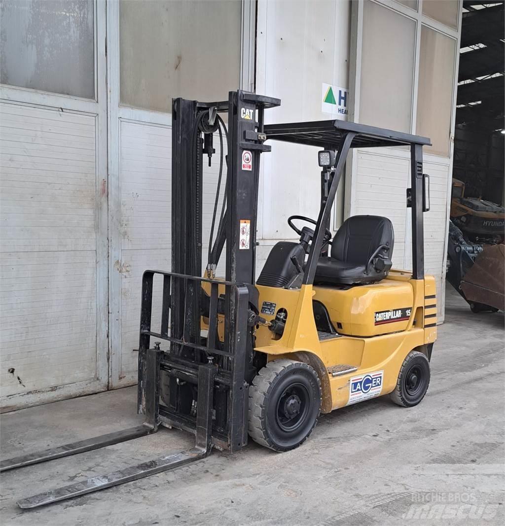 CAT DP15 Dieseltrukit