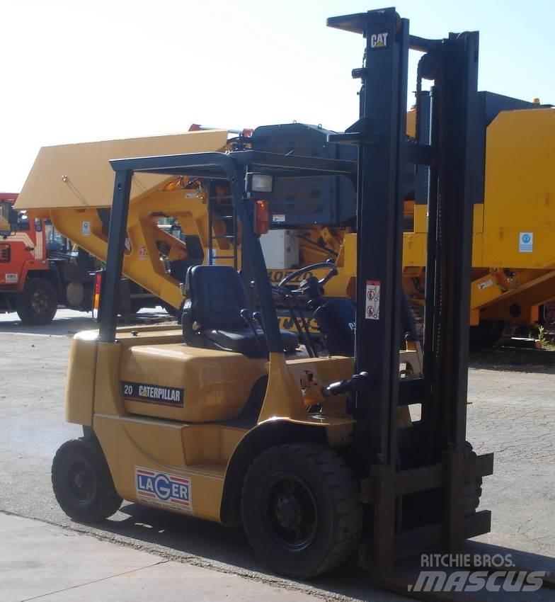 CAT DP20 Dieseltrukit