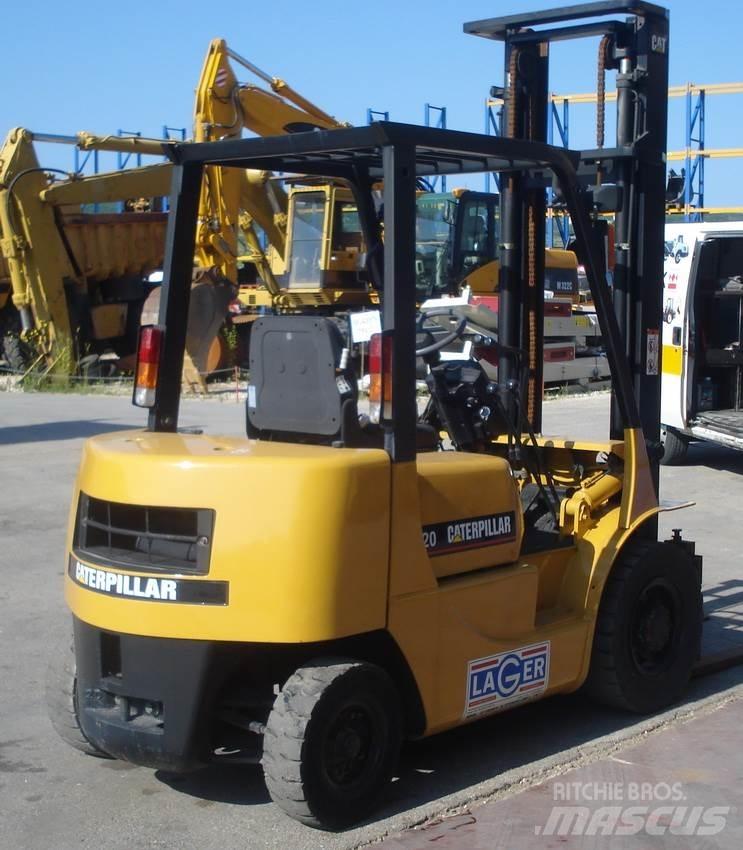 CAT DP20 Dieseltrukit