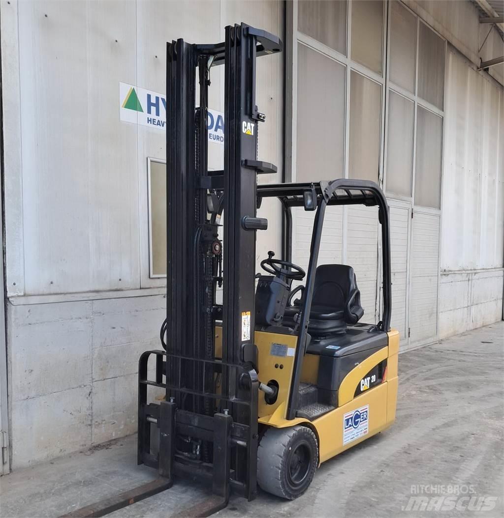 CAT EP20NT Lavansiirtotrukit