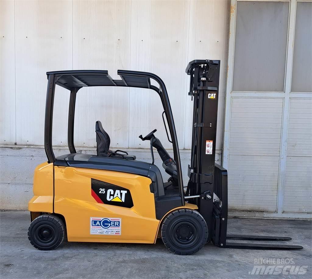 CAT EP25N Sähkötrukit