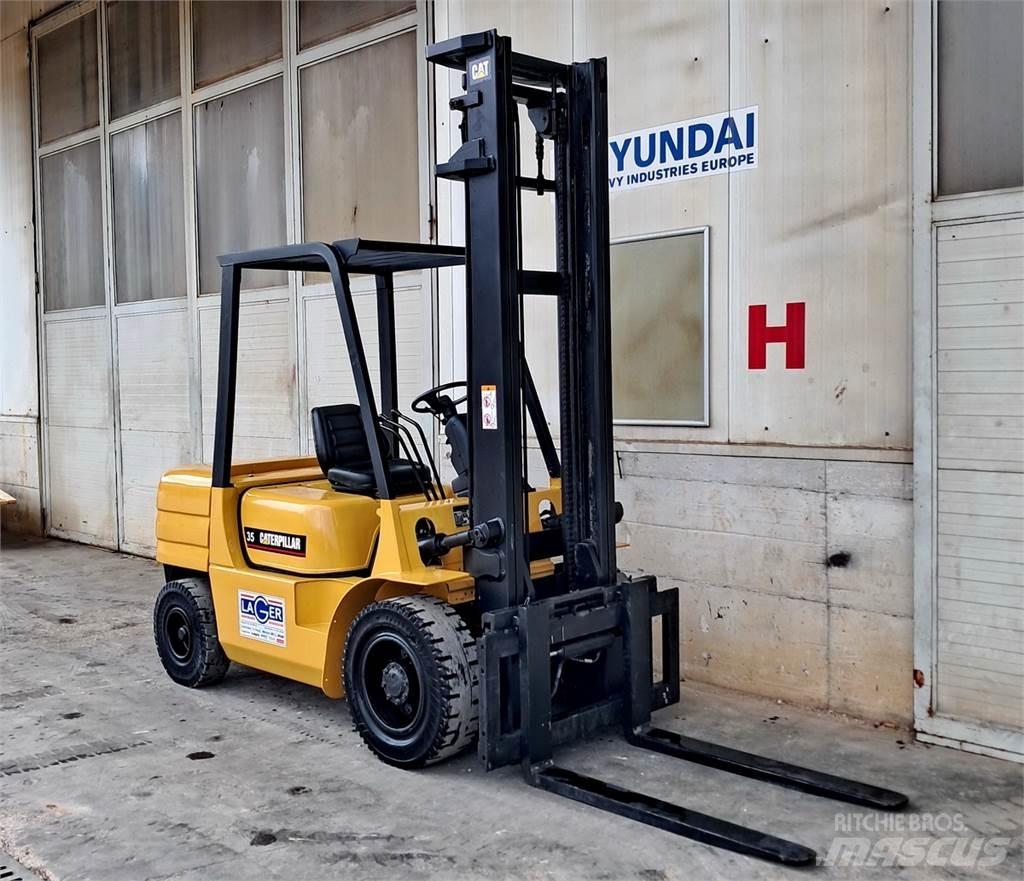 CAT FD35A Dieseltrukit