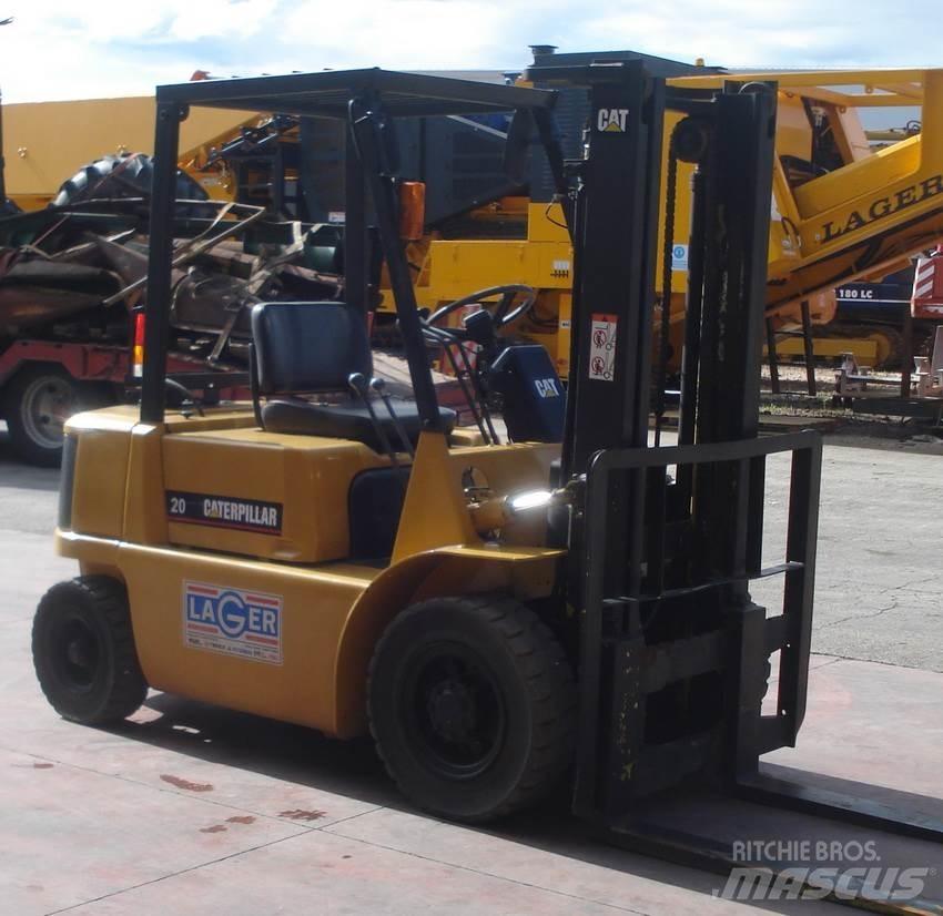 CAT GP20 Nestekaasutrukit
