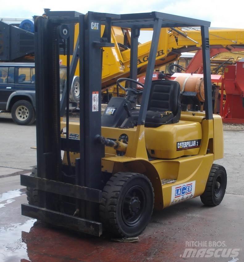 CAT GP20 Nestekaasutrukit