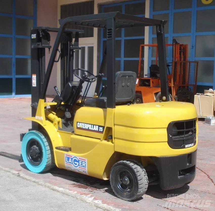 CAT GP25 Nestekaasutrukit